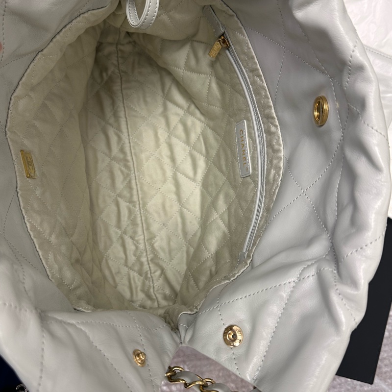 Chanel 22 Small Handbag  流浪包 淺灰、金 （小號）-12