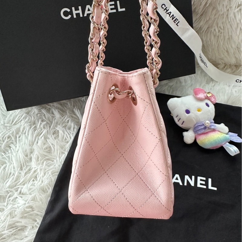 香奈儿 Chanel 22S 粉色 浅粉色 淡粉色 金扣 荔枝牛皮 手提 单肩 腋下-2