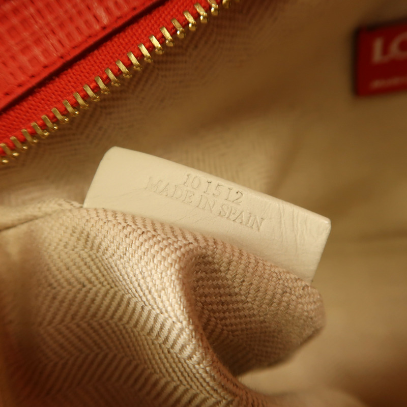 LOEWE 牛皮皮革Shoulder Bag金扣肩背袋-6