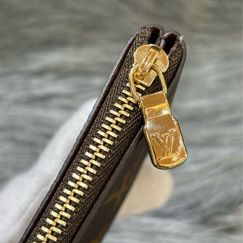 LV M13559 OCASE 原花老花字紋 一字 拉鍊 零錢包 鑰匙包 名片包 卡片包 信用卡包 有夾層大款-13