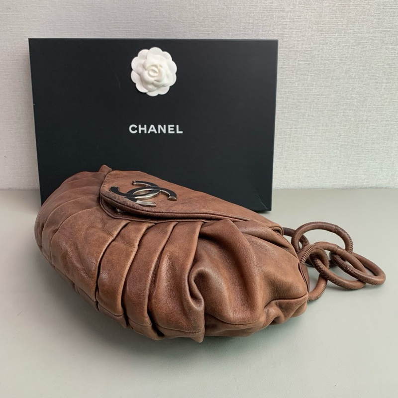 Chanel vintage 棕色巧克力水餃包🤎-6