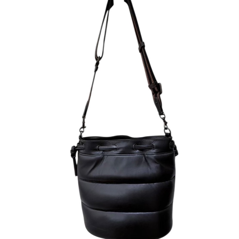 COACH 黑色蓬蓬皮質肩背/手提包-2