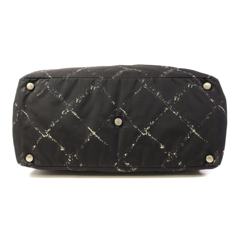 CHANEL 尼龍Travel Line銀扣肩背袋-3