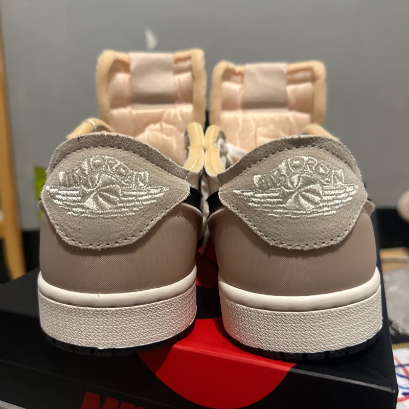AIR JORDAN 1 LOW OG EX COCONUT MILK-8