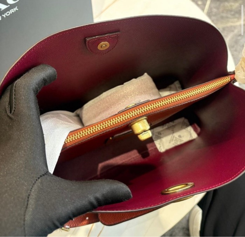 *SHIHNA名牌精品*COACH PVC塗層帆布印花肩背袋-3