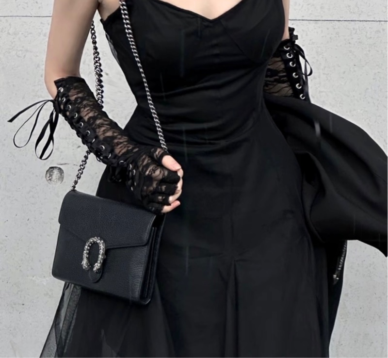 GUCCI 古馳 Dionysus 雙虎頭搭扣鏈條 皮革 錢包斜挎單肩包女款 黑色-4