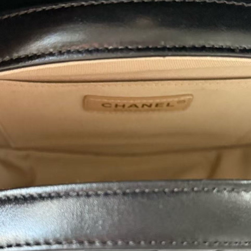 99新限量款🈶️購證❤️ 香奈兒 #黑金 #牛皮 #圓餅包-9