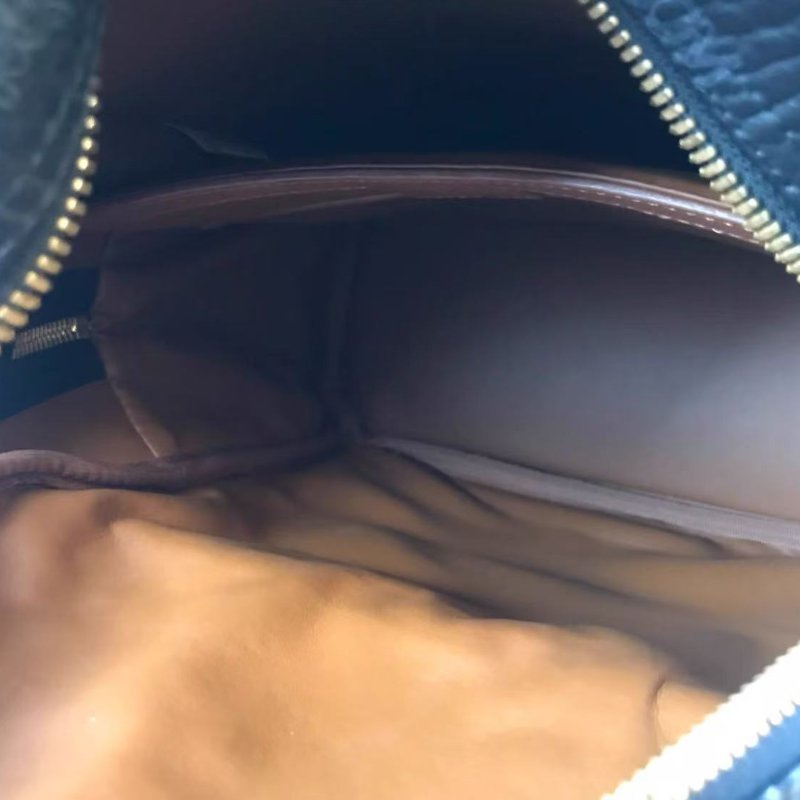 MCM 黑色小號後背包 26*3*33 99新-5