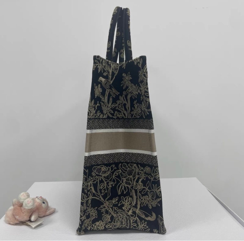 🈶️購證❤️芯片款❤️ Dior #限量款 #金絲線系列 #托特包 #booktote-5