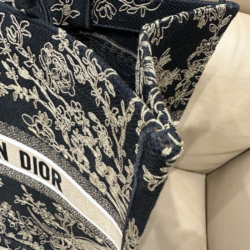 🈶️購證❤️芯片款❤️ Dior #限量款 #金絲線系列 #托特包 #booktote-13