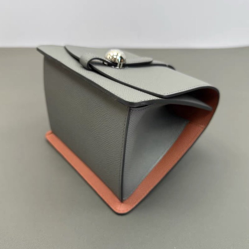 MOYNAT 拼色銀扣手提三角粽子包 17*13*12 98新-2