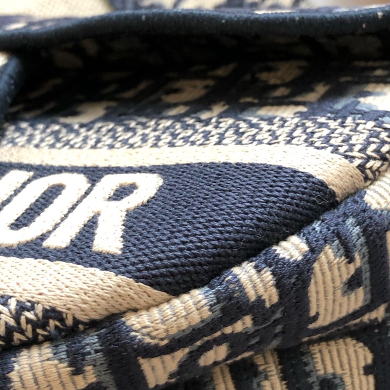 全配🈶️購證芯片款🈶️背帶❤️Dior #中號 #藍色 #刺繡 #馬鞍包-24