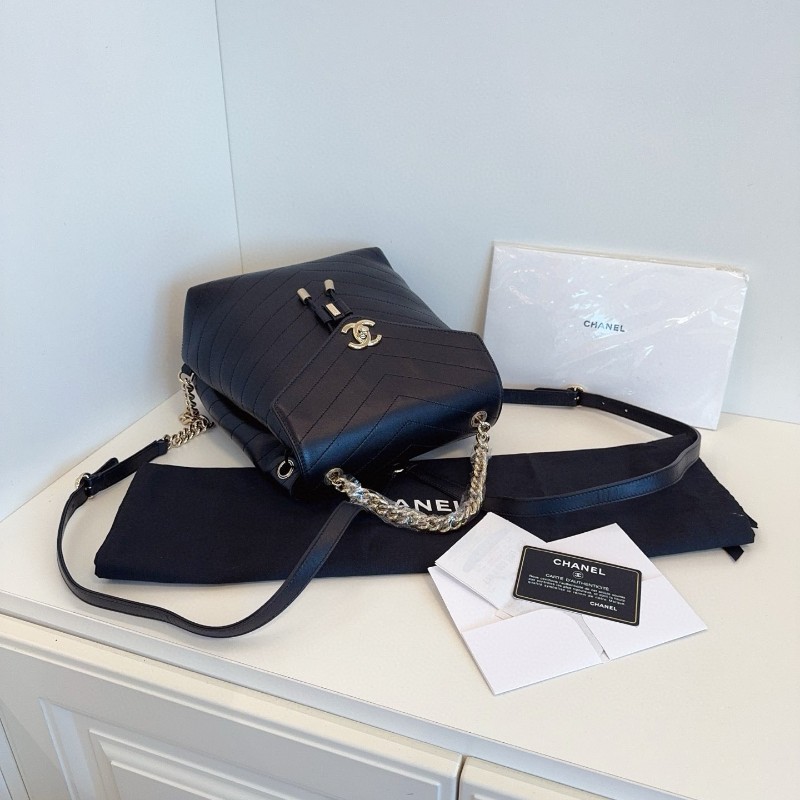 Chanel 香奈兒 黑金復古V紋牛皮 雙肩包 後背包 26開帶卡/購鉦-3