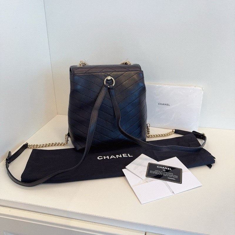 Chanel 香奈兒 黑金復古V紋牛皮 雙肩包 後背包 26開帶卡/購鉦-4