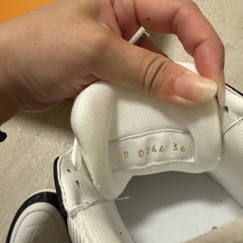 LV 黑白熊貓配色鞋 經典款-1