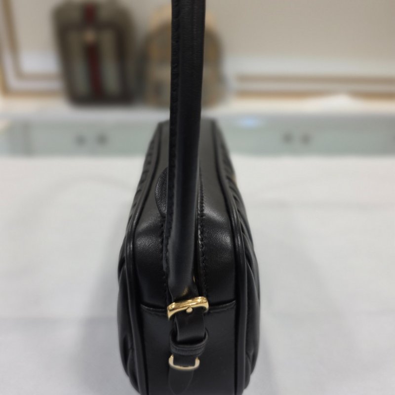 🎉新品好折扣✨Miu Miu 5NE024 Matelasse 皺褶納帕軟皮肩背包 黑色-7