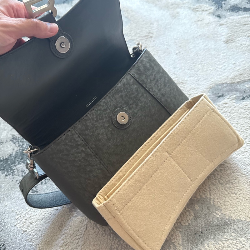 BALENCIAGA downtown XS 軍綠色-1