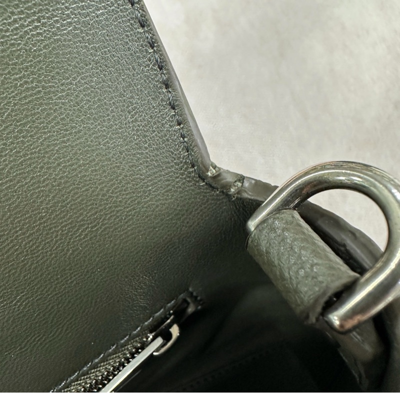 BALENCIAGA downtown XS 軍綠色-1