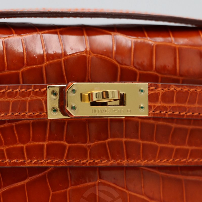 【飛天馬精品】HERMES 愛馬仕-Mini Kelly Pochette Niloticus 尼羅鱷鱷魚皮金扣"J刻"-2