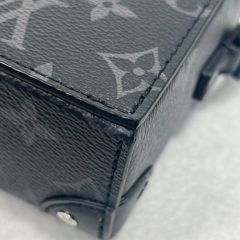 LV 黑老花 單肩包-9