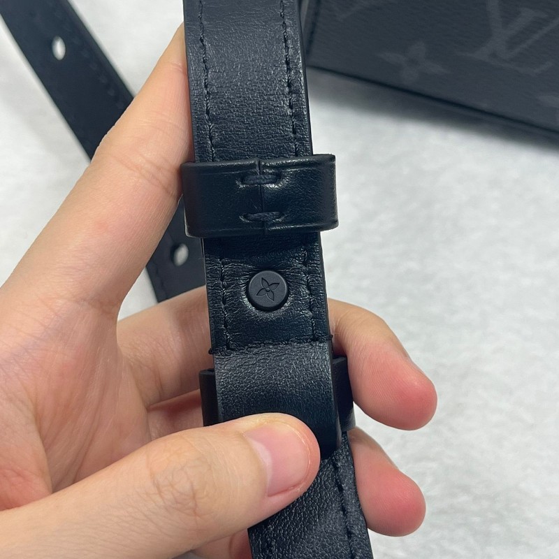 LV 黑老花 單肩包-18