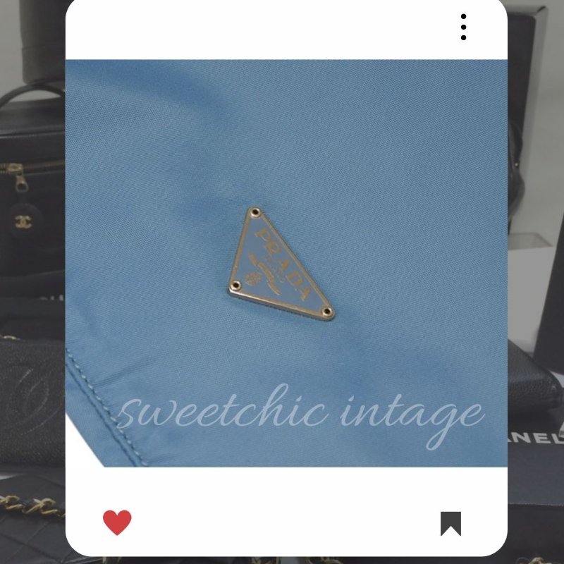 💖9 月新品上架 🔥 ✨經典款！ Prada Tessuto 降落傘小水桶包包 淺藍色 PRADA 降落傘包 中古托特鏈包-4