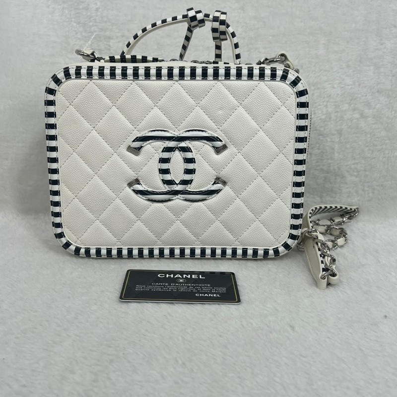 Chanel Vanity case-0