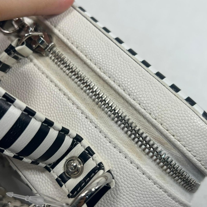 Chanel Vanity case-9