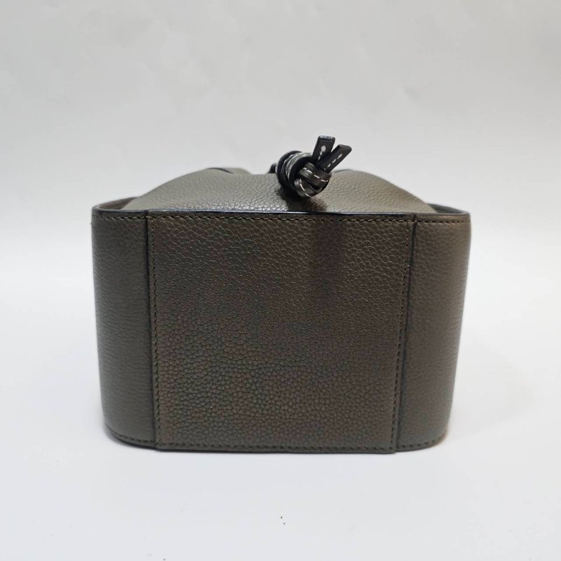 Loewe 墨綠牛皮MiniHammock銀釦肩斜背吊床包-3