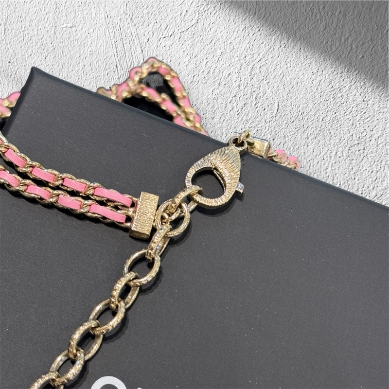 CHANEL 粉紅皮穿鍊項鍊-2