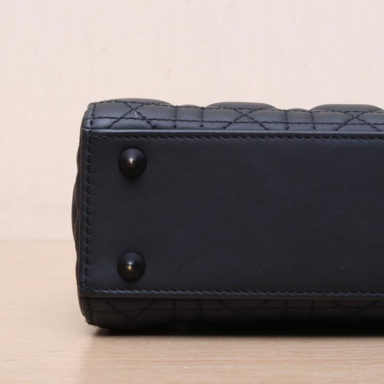 Lady Dior 戴妃包 四格 黑色 皮革C 磨砂釦 2021-3