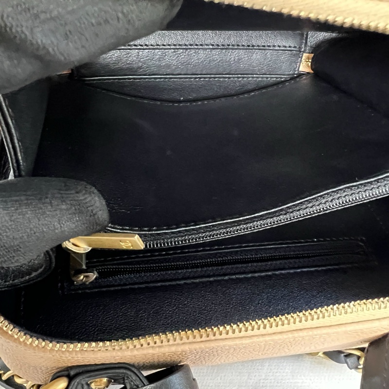 Chanel vanity case 21公分 米黑 化妝箱 荔枝皮 牛皮 霧面復古金-5
