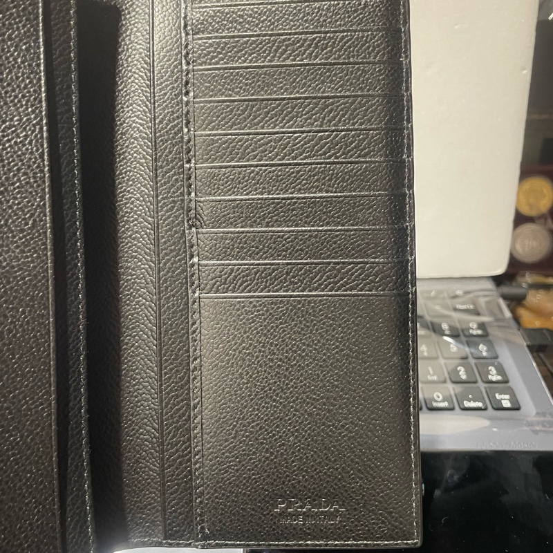 PRADA 對開長夾/皮夾 88成新-9