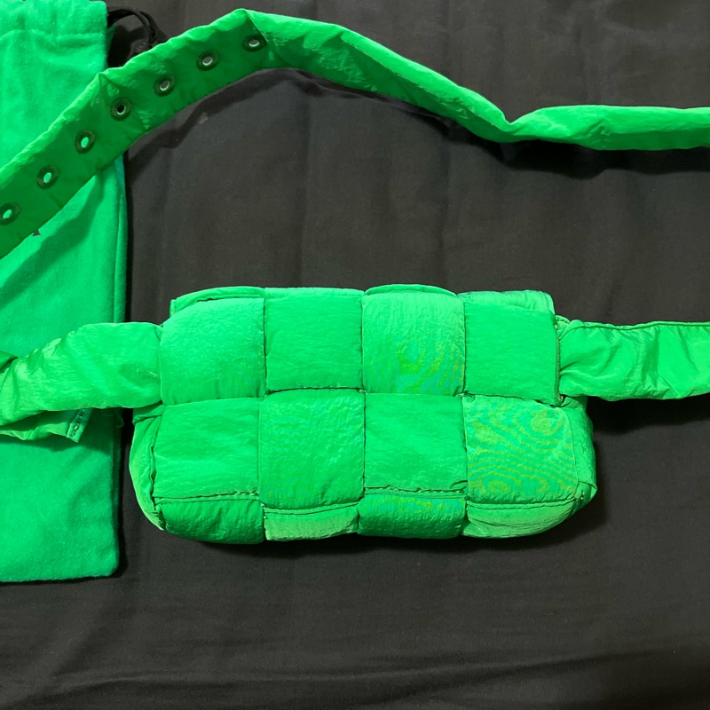 Bottega Veneta八格尼龍綠色胸包/腰包-6