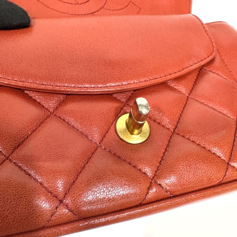 CHANEL磚紅色牛皮金釦Diana肩背包A92734-17