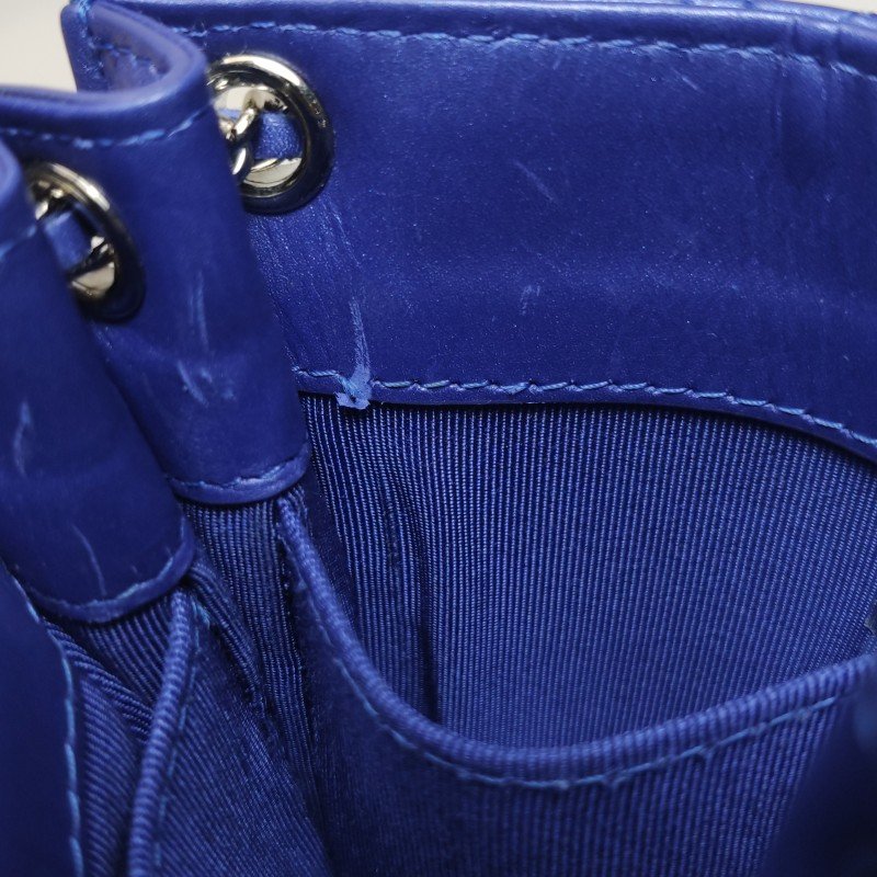 Chanel 牛皮 純色 絎縫 雙C 標識 單肩包-9