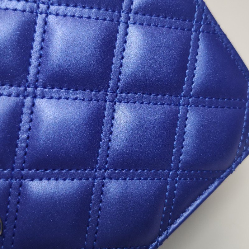 Chanel 牛皮 純色 絎縫 雙C 標識 單肩包-17