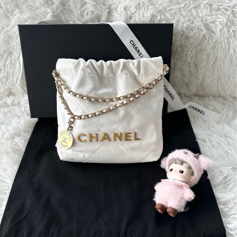 香奈兒 Chanel 23A 22bag mini 白色 牛皮 流浪包 垃圾袋 金幣logo 抽繩 手提 斜挎 單肩-5
