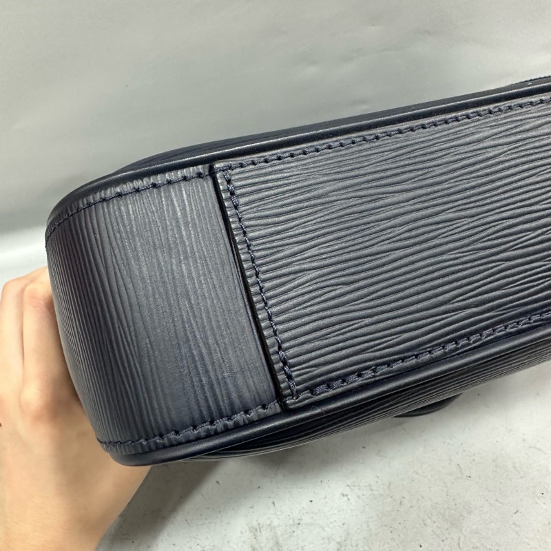LV M54405 藍色水波紋EPI手提斜背公事包-13