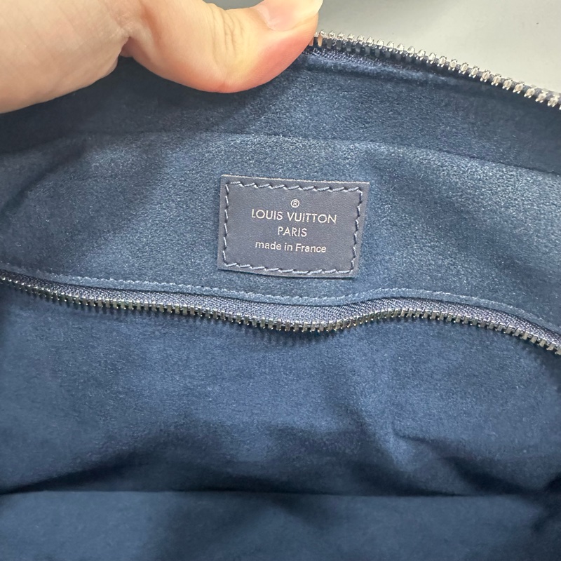 LV M54405 藍色水波紋EPI手提斜背公事包-43