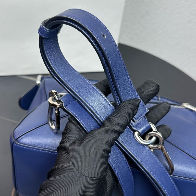 LOEWE羅意威 Puzzle 幾何包 海洋藍 小號 肩背包-13