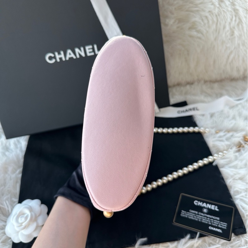 香奈兒 Chanel 粉色 21s Gabrielle 珍珠皮穿鏈金扣 小牛皮 斜挎包 女款 淺粉紅色-4