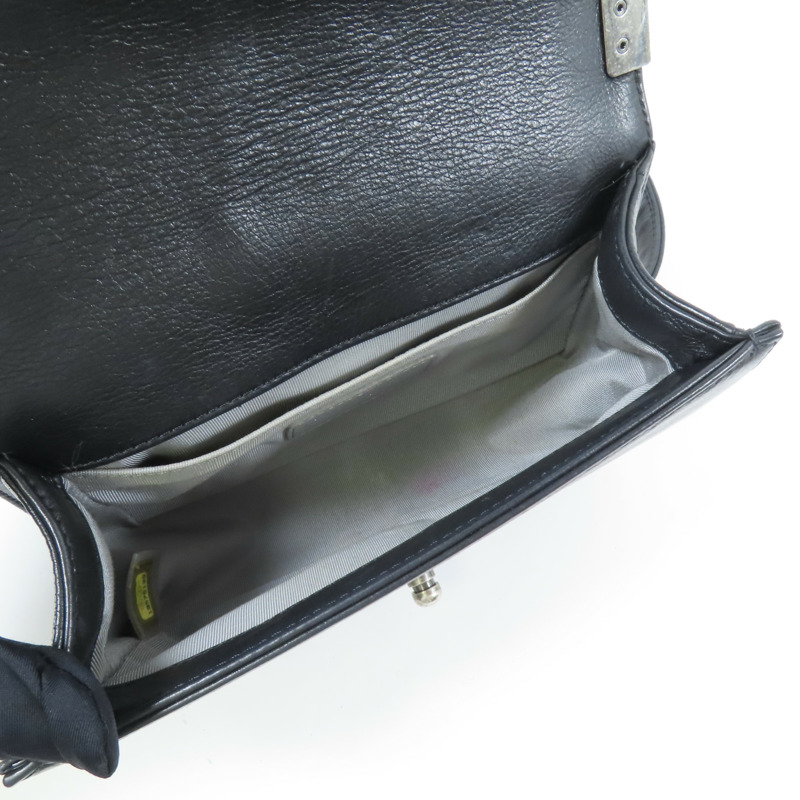 CHANEL 牛皮皮革Boy 20鏈帶肩背袋-4