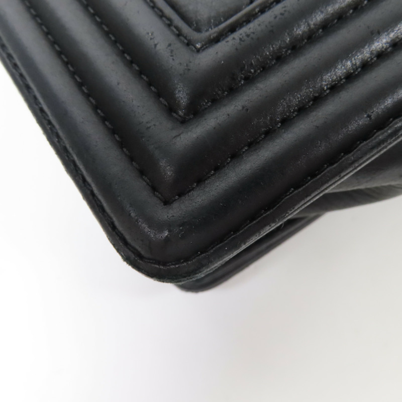 CHANEL 牛皮皮革Boy 20鏈帶肩背袋-12