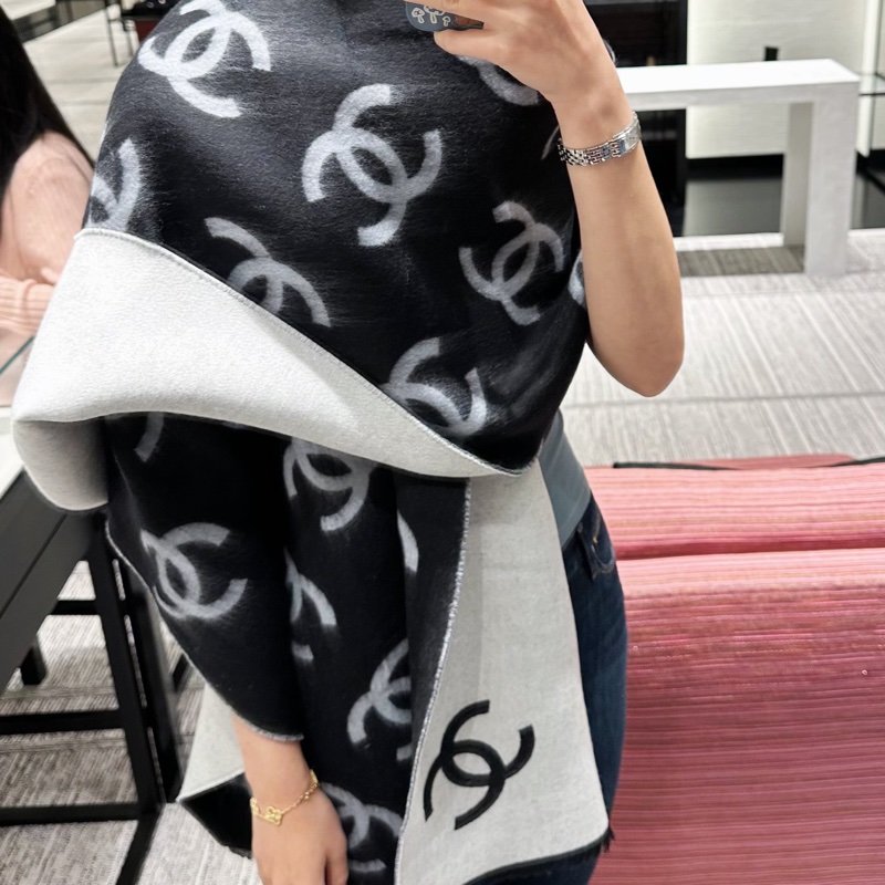 CHANEL 25b 滿logo大披肩-4