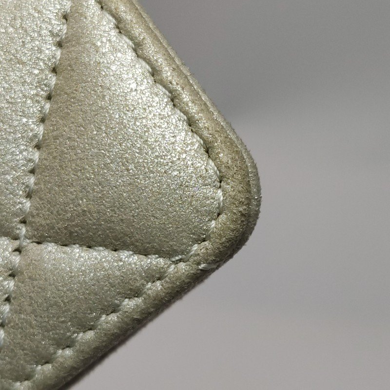 Chanel 磨砂皮 純色 菱格 絎縫 雙C 標識 錢包-10