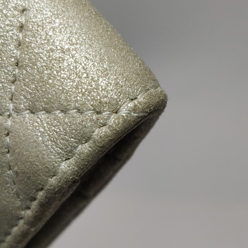 Chanel 磨砂皮 純色 菱格 絎縫 雙C 標識 錢包-12