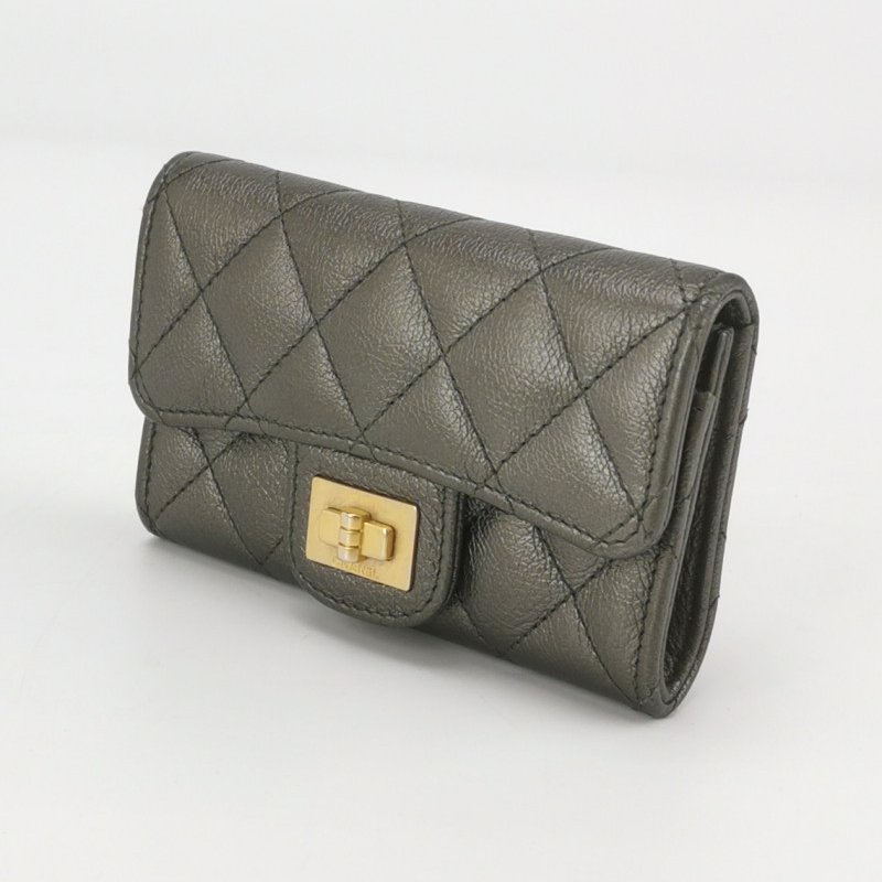 Chanel 2.55 Bag 牛皮 菱格 絎縫 長方形旋扣 零錢包-1