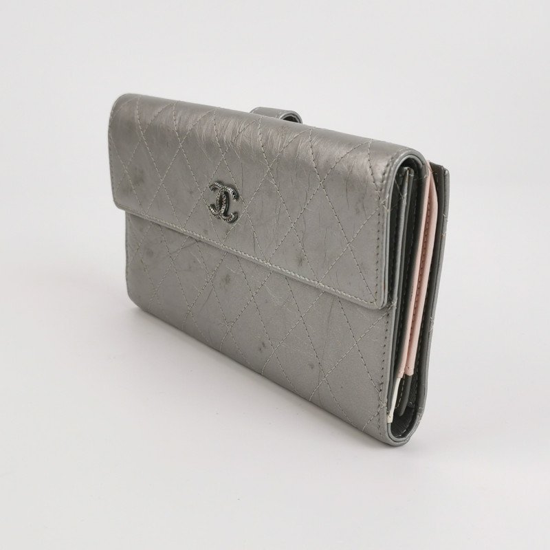 Chanel 油蠟皮 純色 菱格 絎縫 雙C Logo 錢包-1