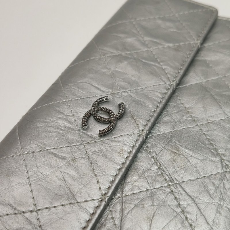 Chanel 油蠟皮 純色 菱格 絎縫 雙C Logo 錢包-9